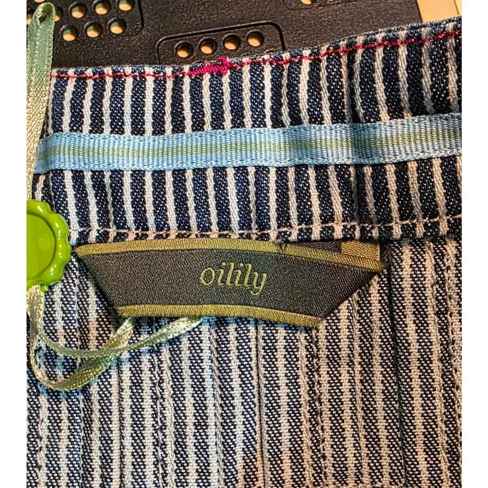 Oiliy Girls Denim A line Pirates Skirt‎ Size 4-5